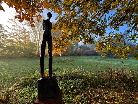 Agnes Keil, Agnes Keil - Herbstimpression - Bronze "Eine"